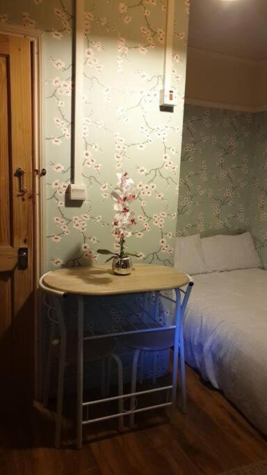 Ensuite Double Room Elizabeth Line Abbeywood Abbey Wood Kültér fotó